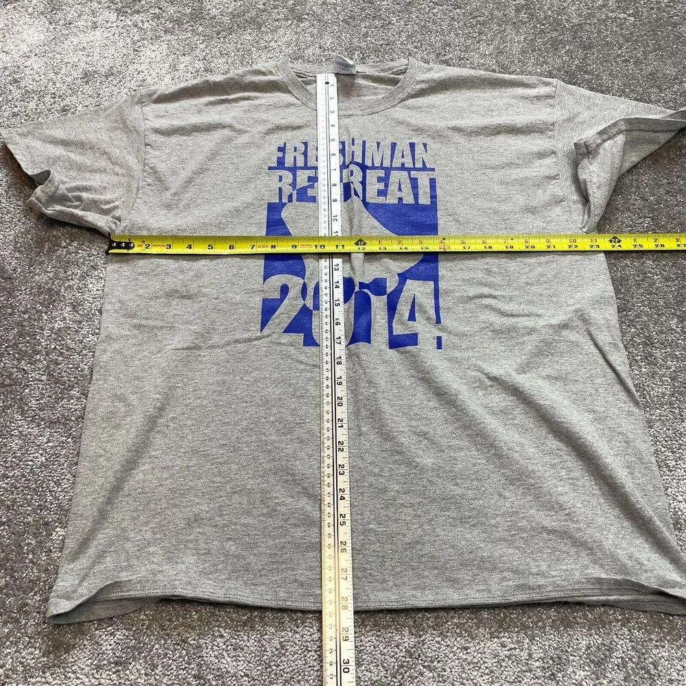 Gildan Ultra Cotton Shirt Men XL Gray Freshman Retreat IHS 2014 Short Sleeve Tee - Picture 6 of 10